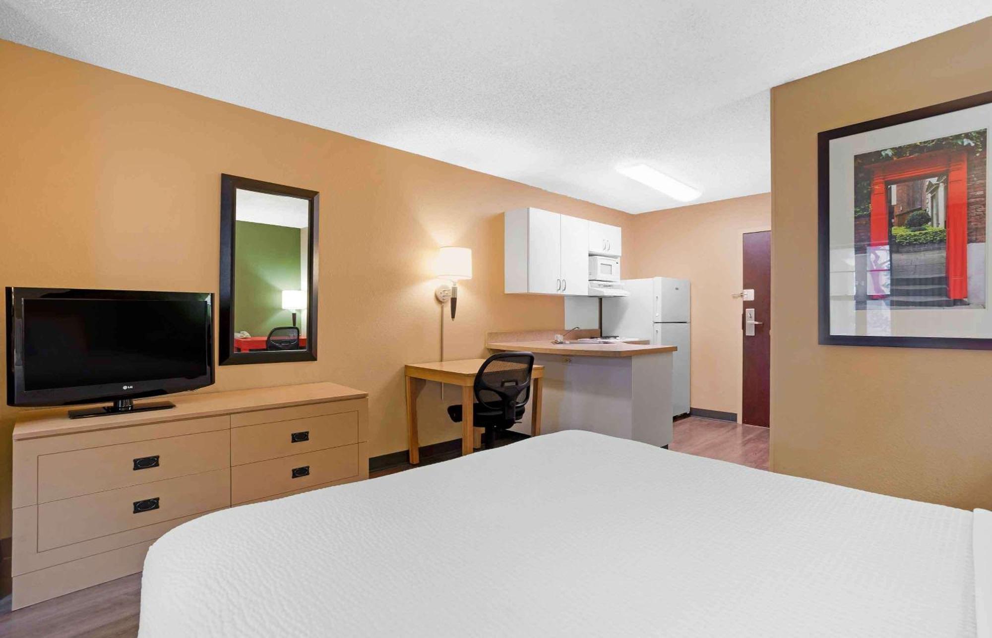 Extended Stay America Suites - Houston - Med Ctr - Greenway Plaza Exterior photo