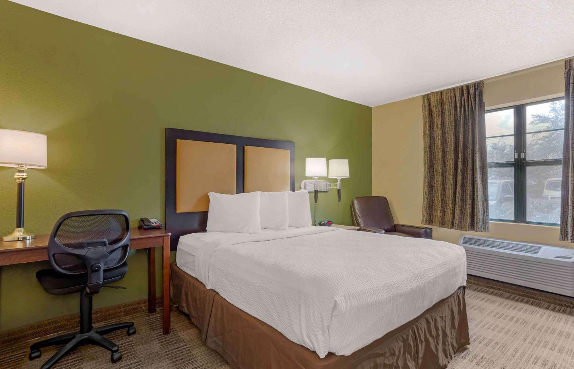 Extended Stay America Suites - Houston - Med Ctr - Greenway Plaza Exterior photo