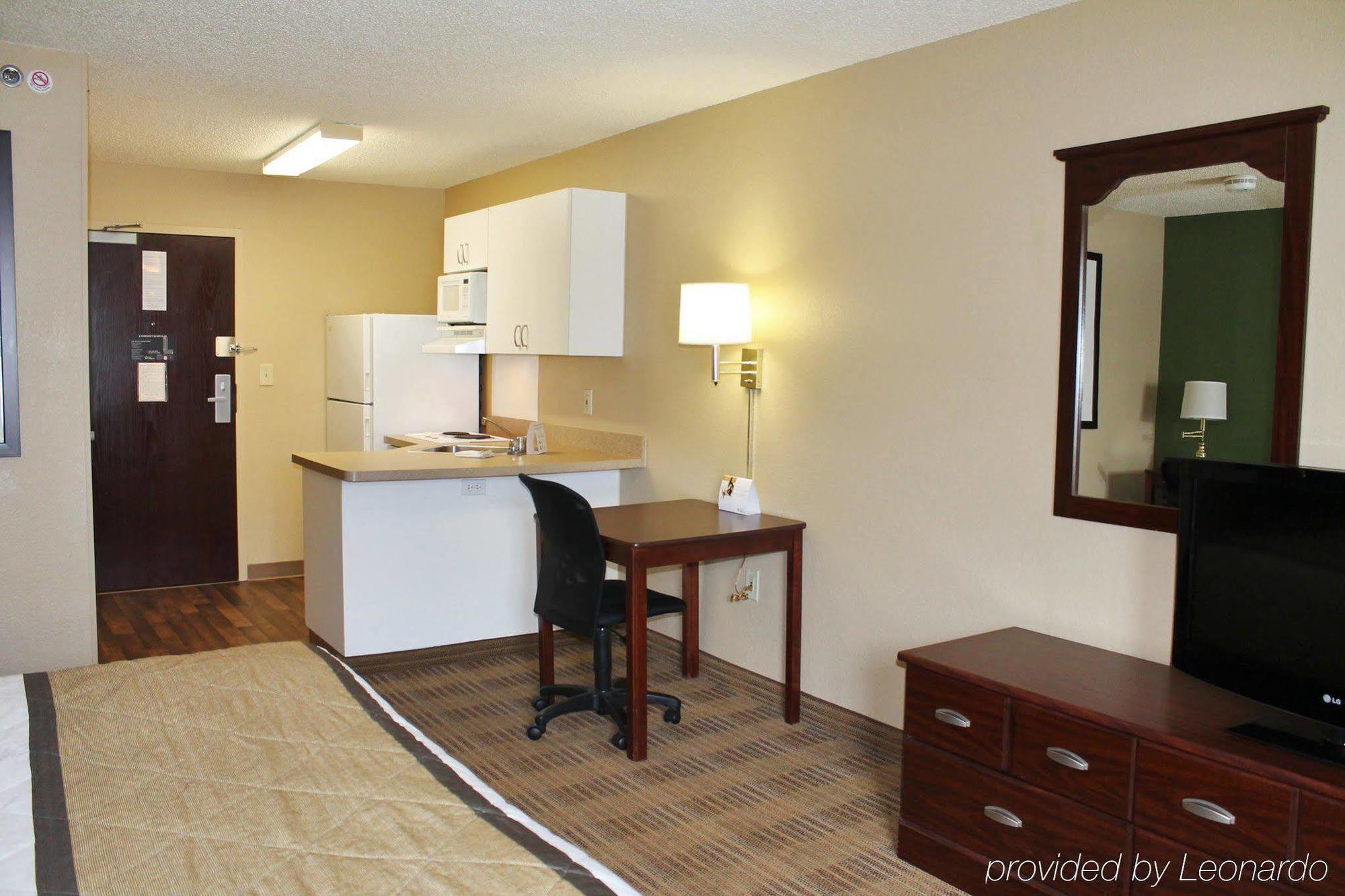 Extended Stay America Suites - Houston - Med Ctr - Greenway Plaza Exterior photo