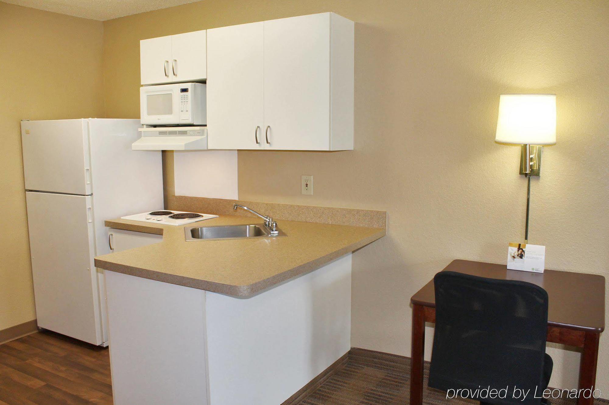 Extended Stay America Suites - Houston - Med Ctr - Greenway Plaza Exterior photo